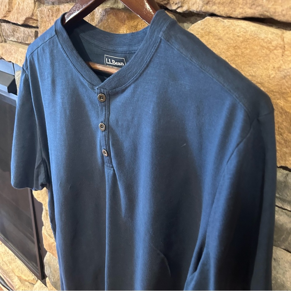 L.L. Bean Blue Short‎ Sleeve Tee